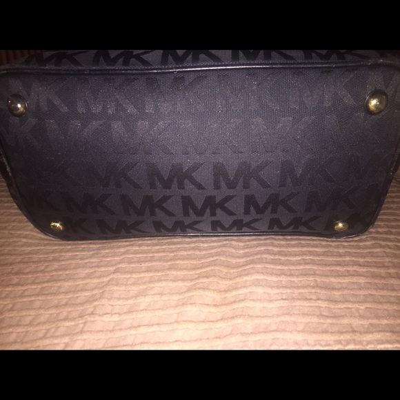 Michael Kors Purse - Picture 3 of 3